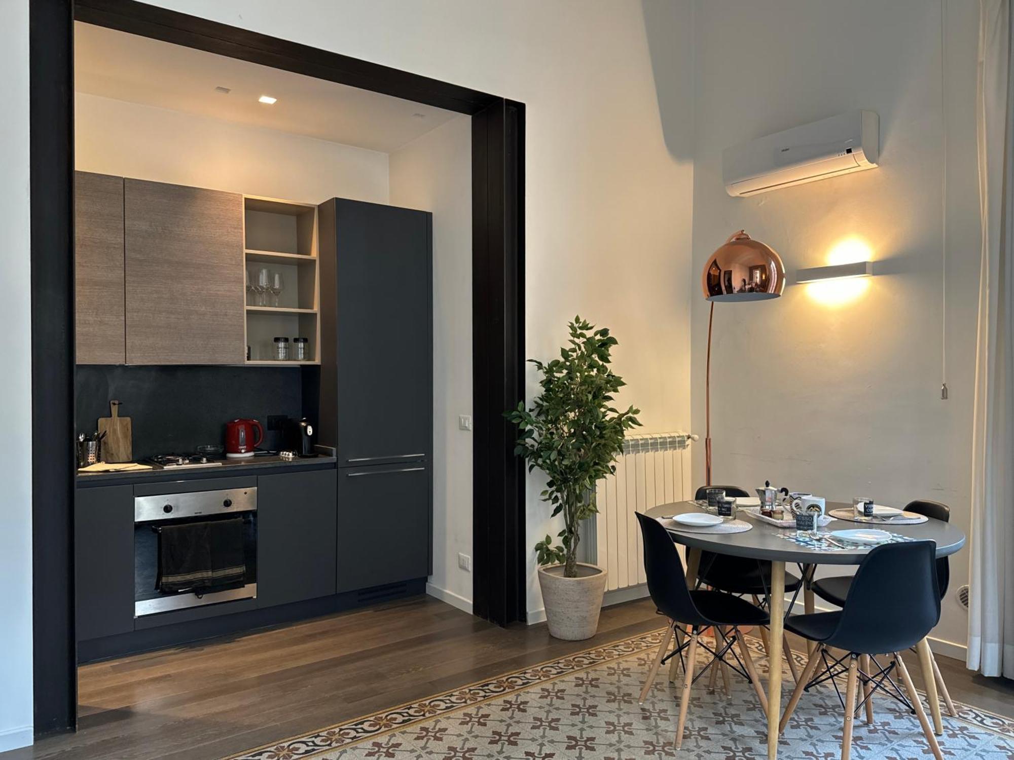 Victoria'S Apartment Палермо Экстерьер фото